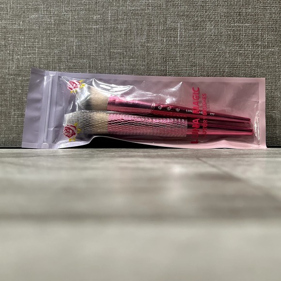 Luna Magic DUO FACE BRUSH SET - Picture 2 of 3